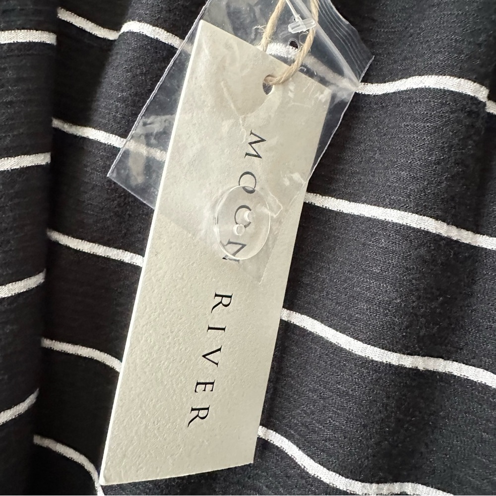 Moon River Striped Black and White Ruffle Wrap Skirt Size XS - Picture 11 of 13
